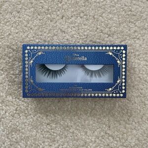 I Heart Revolution x Disney Princess Cinderella False Eyelashes